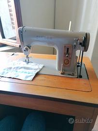 Macchina da cucire singer