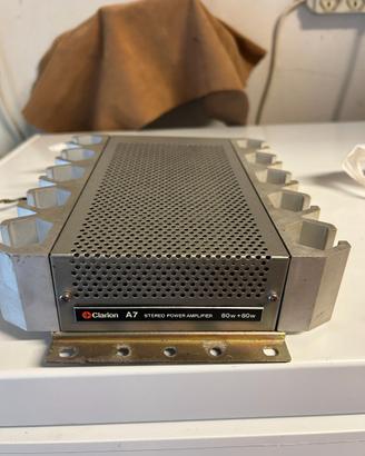 AMPLIFICATORE  AUTO CLARION