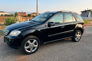 Mercedes-Benz ML 320