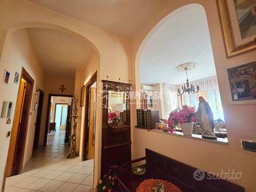 Quadrilocale con box auto e posto auto