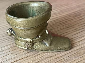 Stivale con speroni in ottone vintage
