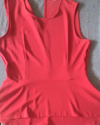 top rosso elegante 