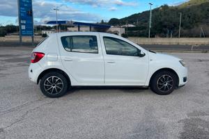 Dacia sandero anno 2014