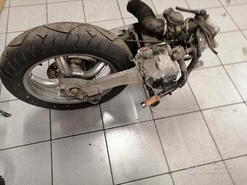 motore piaggio 250 carburatore