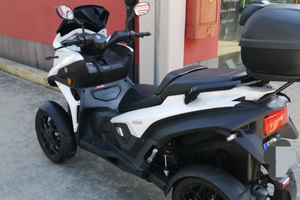 Scooter qooder 4 ruote