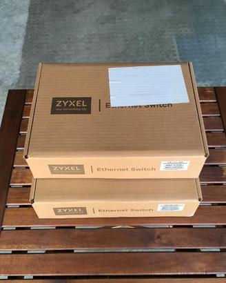 2 Switch Gigabit Zyxel GS1100-24E 24 Porte