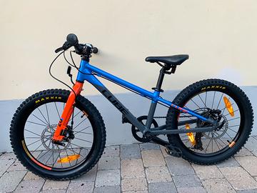 Bici MTB CUBE ACID 200 20”