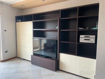 Parete attrezzata moderna  tv e libreria