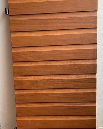 Portellone in legno massello