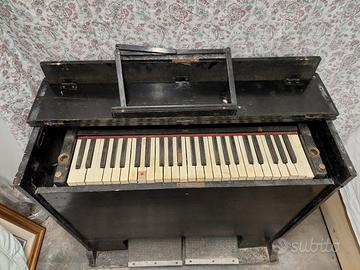 Harmonium da restaurare