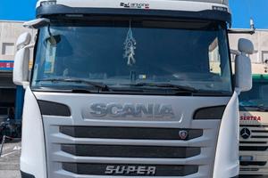 Scania R490