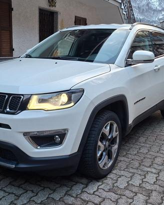 Jeep compass 4 x 4 