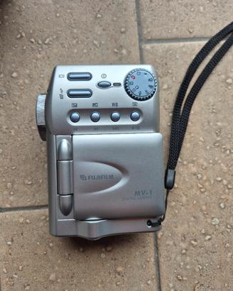 fotocamera  Fuijifilm MV-1 digital camera