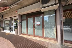 NEGOZIO A CESENA
