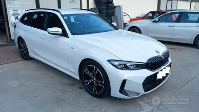 BMW 320d Touring Pacchetto M-Sport SHZ NAVI LED