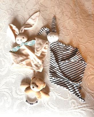 Kaloo doudou + Petit bateau doudou + altro gioco