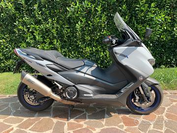 Yamaha T Max 560