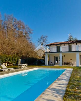 VILLA SINGOLA A PECETTO TORINESE