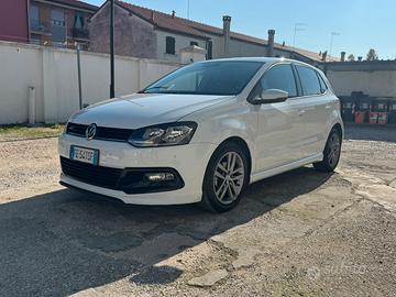VW Polo 1.4 TDI 90 CV R-Line – Neopatentati