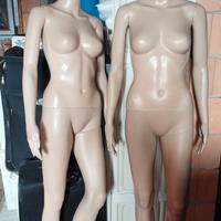 Manichini per negozio