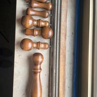 Pomelli di legno per attaccapanni