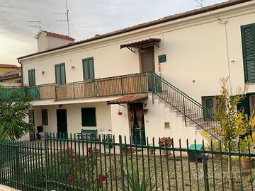 Casa singola piano terra e primo piano indipendent