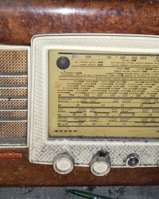 radio d'epoca a valvole Watt Radio