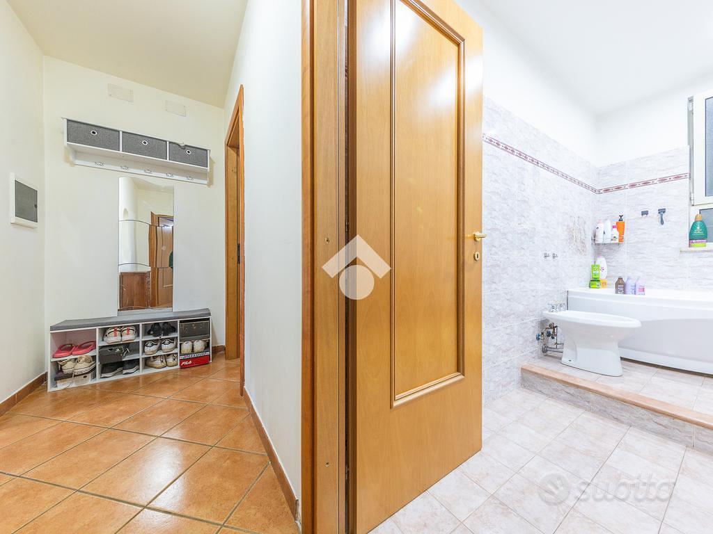 VILLA SINGOLA A ZAGAROLO - Altro