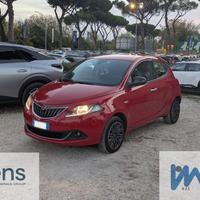 LANCIA Ypsilon HYBRID GOLD FIREFLY 1.0cc 70cv