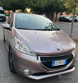 peugeut 208  active  5 porte  benzina  