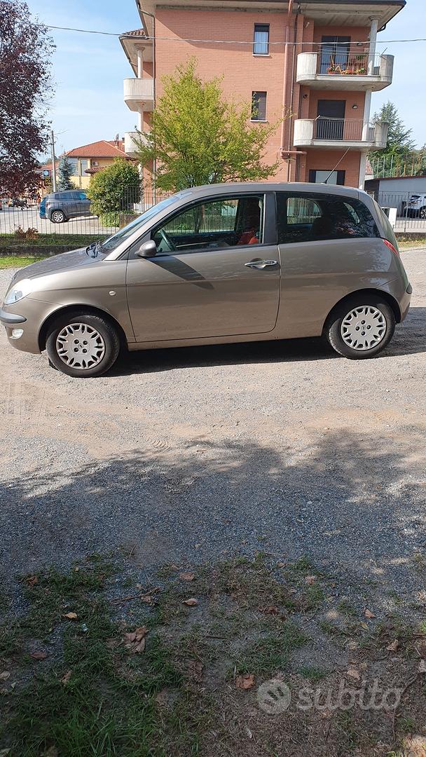 Lancia Ypsilon 2006 photo 2