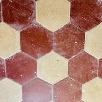 Cementine antiche esagonali rosse e bianche