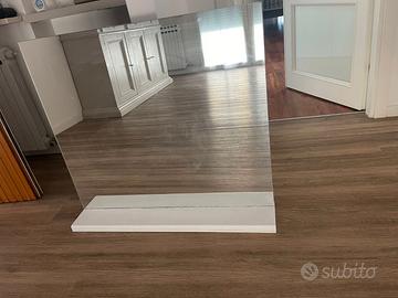 specchio con mensola