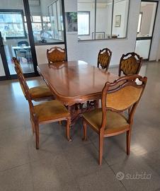 Tavolo Barocco con sei sedie in velluto 