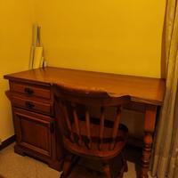 Scrivania + libreria