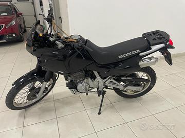 Honda nx 650 Dominator
