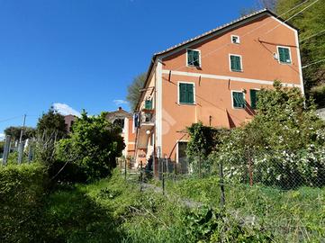 PORZIONE DI TRIFAMILIARE A GENOVA