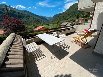 Appartamento con vista è grande terrazza