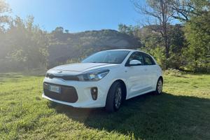 Kia rio 1.2 benz 84cv unico proprietario