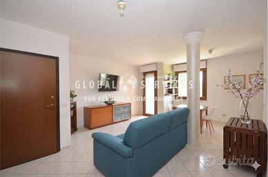 Quadrilocale luminoso con terrazzo, garage e canti