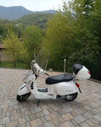 stupenda Vespa GTS 300 del 2011 pochi km