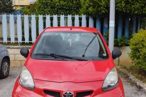 TOYOTA Aygo 1ª serie - 2011