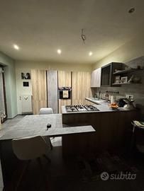 Cucina country-moderna come nuova