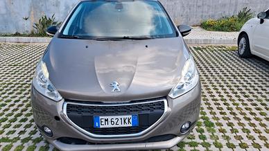 Peugeot 208 1.2 VTi 82 CV 5 porte Allure