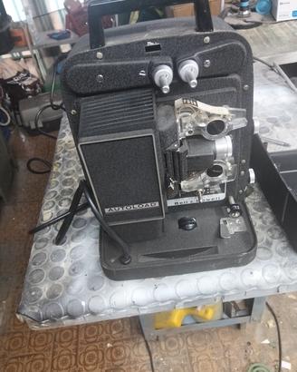 cinepresa Bell e Howell.  made in usa