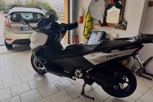 Yamaha Tmax
