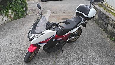 Honda Integra 750 S