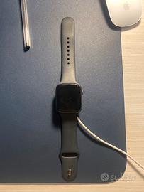 2021 Apple Watch SE (GPS, 44mm)