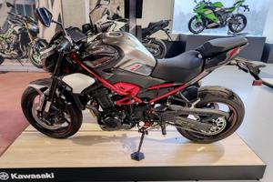 Kawasaki Z 900 Kawasaki Z900 70 kw m.y. 2025