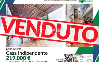 VILLETTA CON 3 CAMERE, GARAGE E GIARDINO PRIVATO